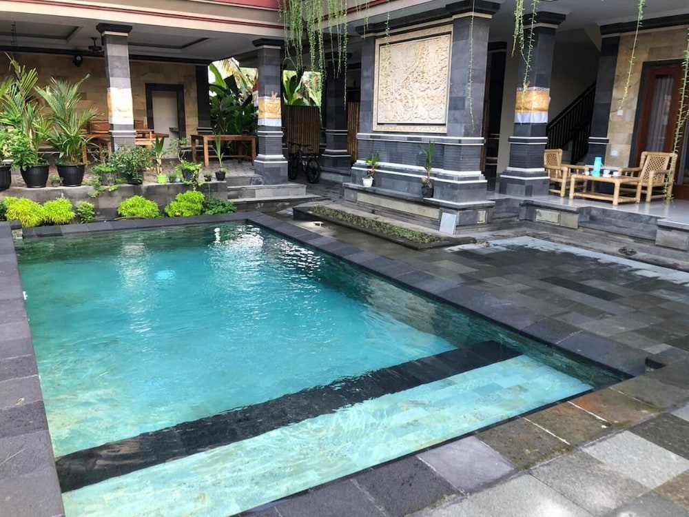 Awan Bali House 13/27
