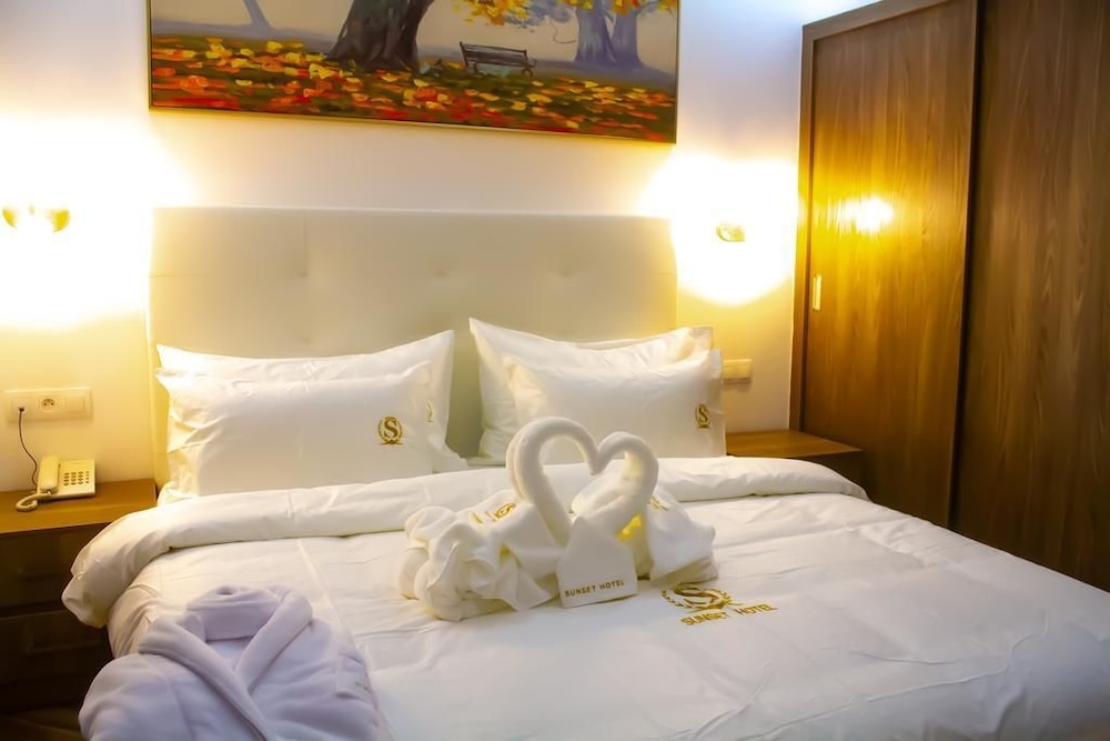 Standard, Double Bed