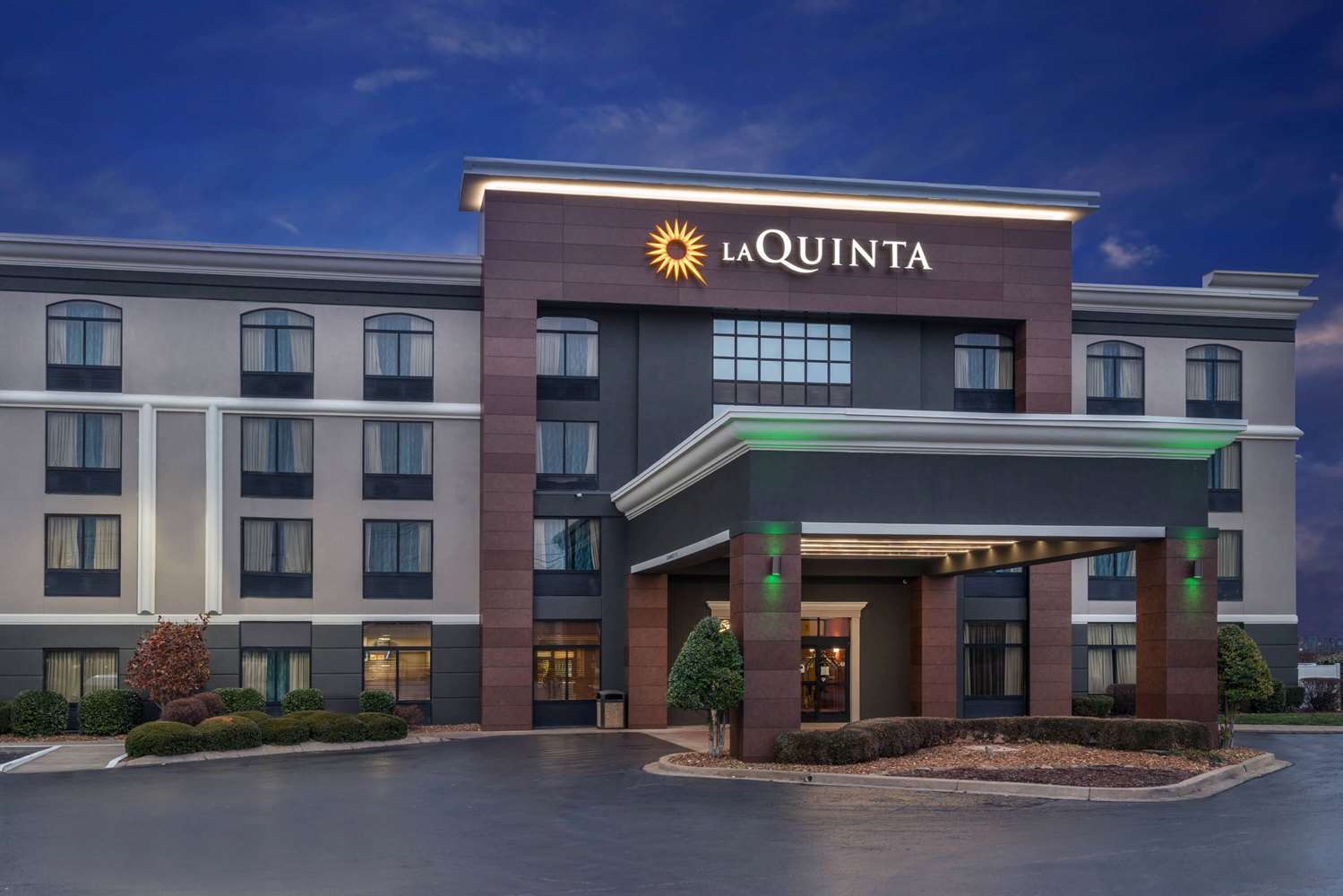 La Quinta Inn Suites Clarksville 4/59
