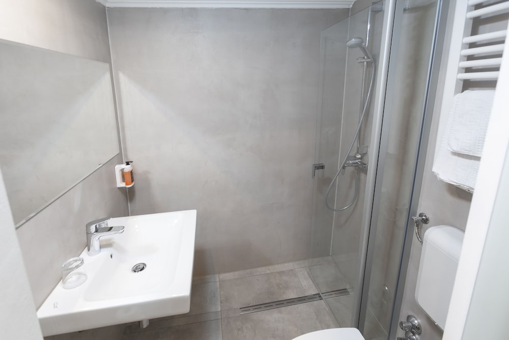 Hotel Prinz Anton 33/40