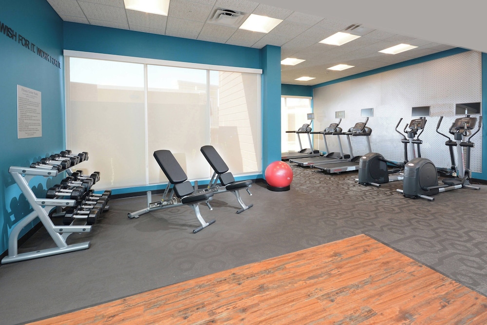 Fairfield Inn & Suites By Marriott Raleigh Capital Blvd./I-540 27/49