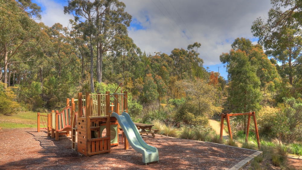 Stewarts Bay Lodge 58/65