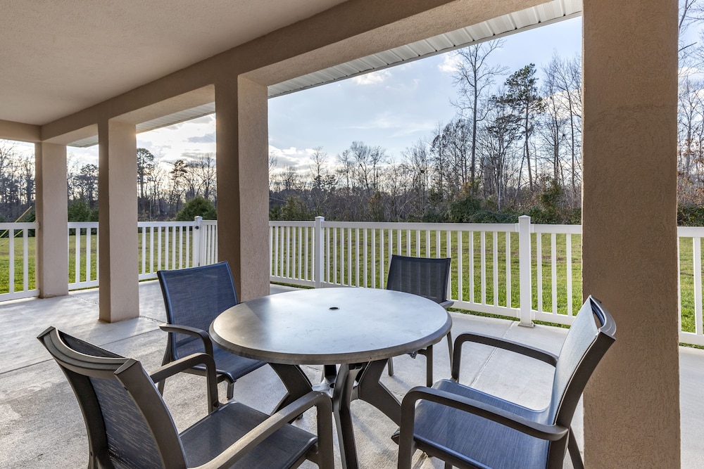 Comfort Inn and Suites High Point - Archdale 27/35
