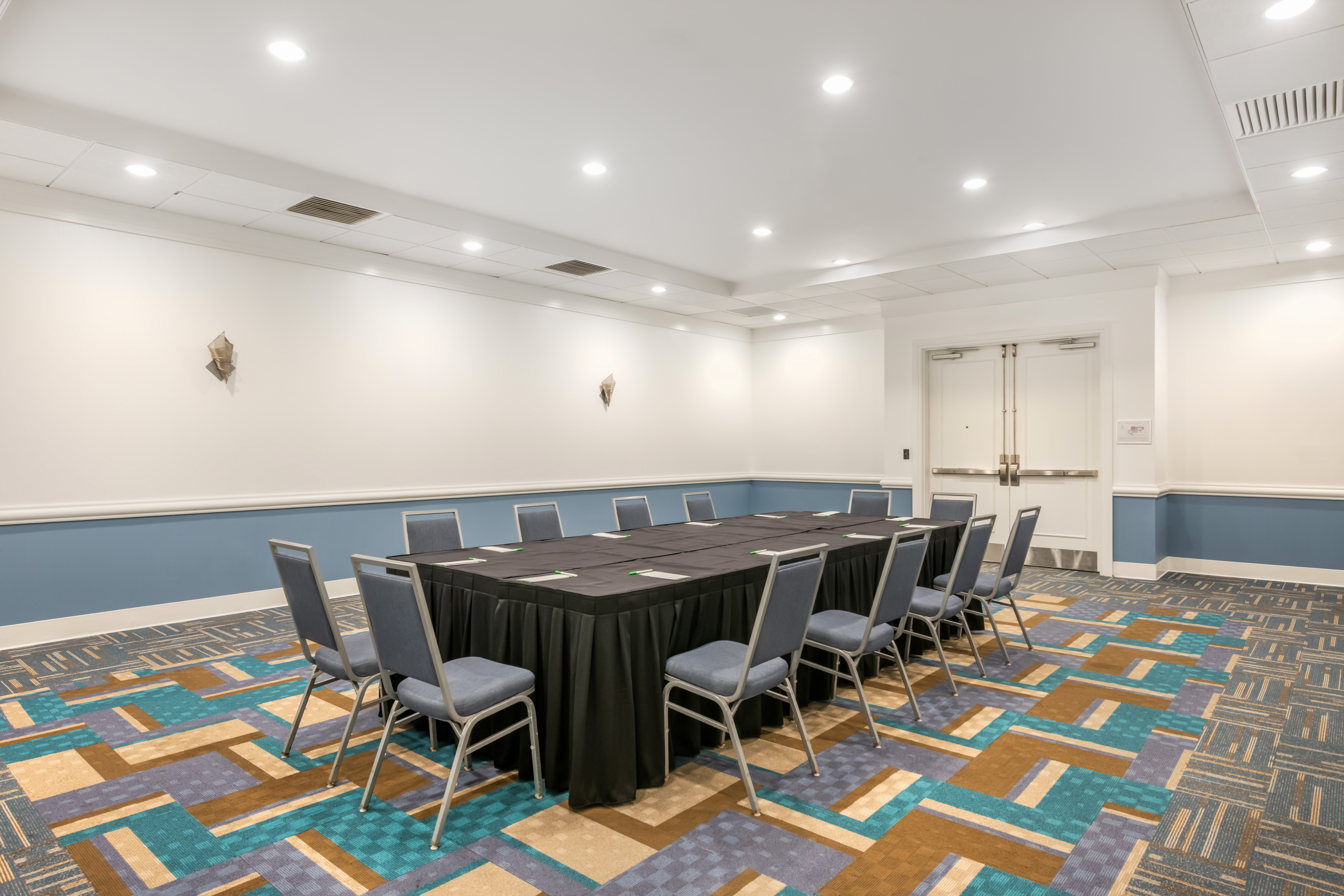 Holiday Inn Orlando Disney Springs Area 65/79