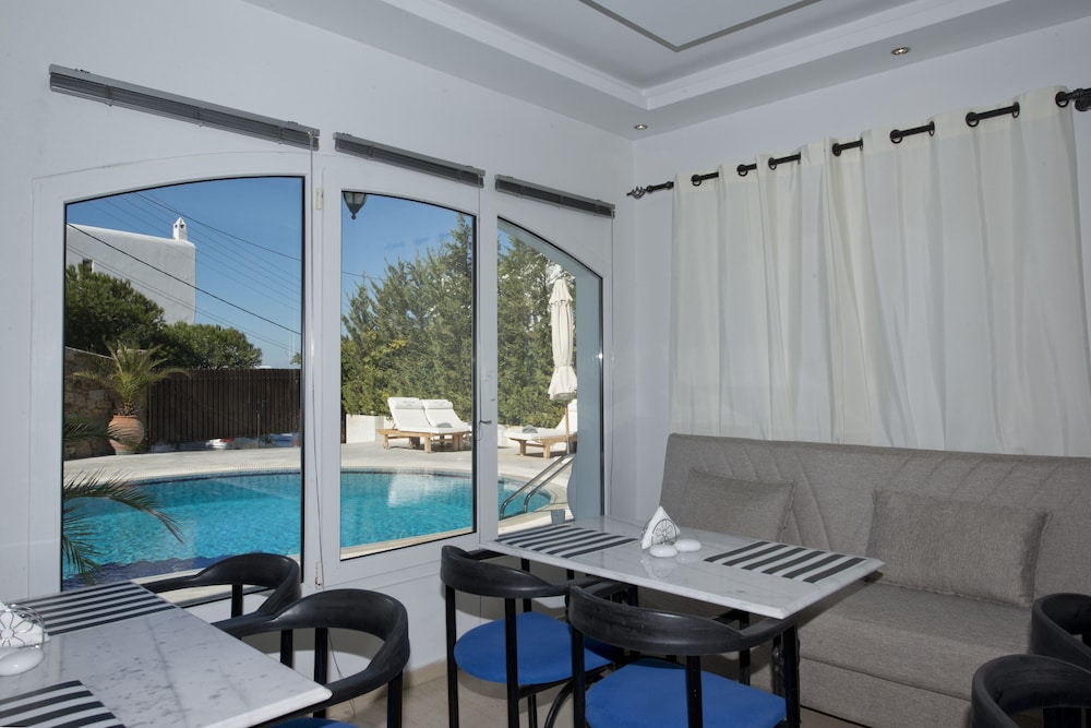 Zannis Hotel 34/55