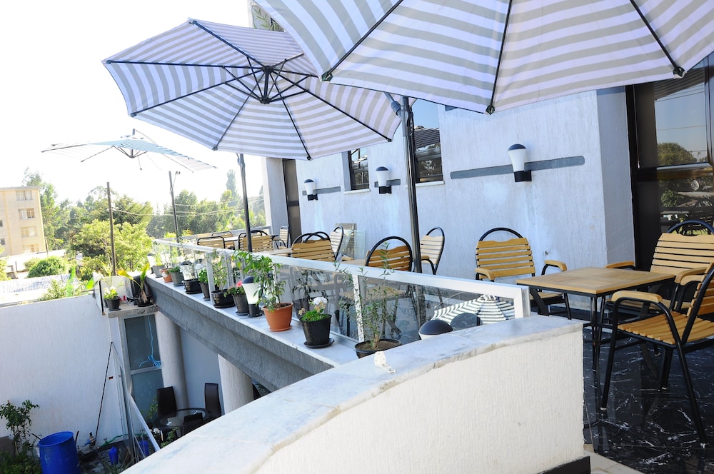 North Addis Hotel 30/42