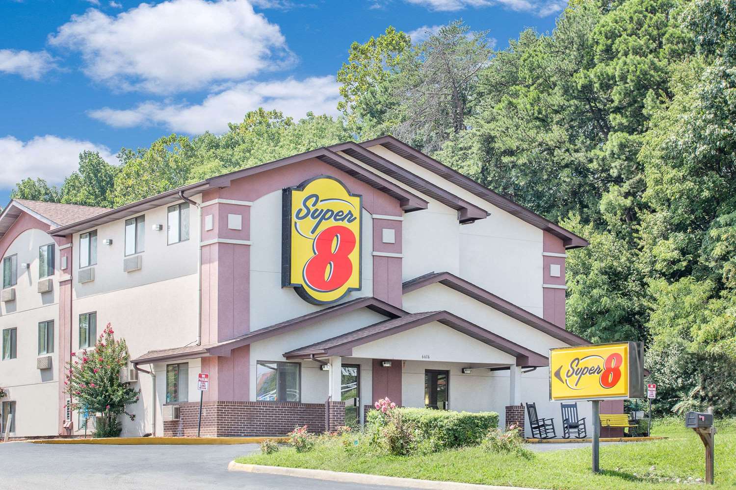 Super 8 by Wyndham Roanoke VA 3/12