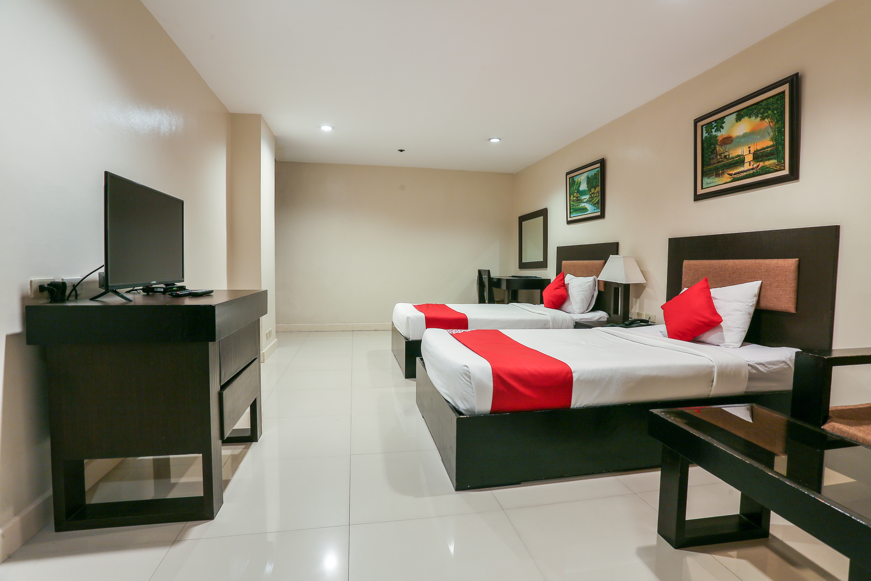 Paragon Tower Hotel 34/50