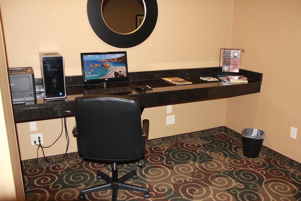 Quality Inn Quinter I-70 37/50