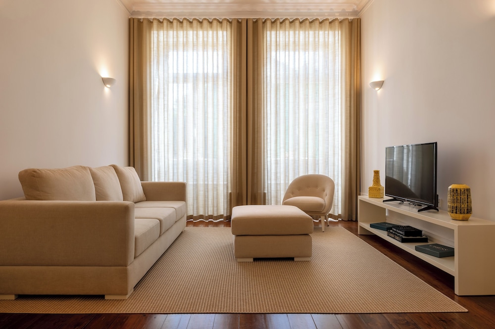 CHARMING HOUSE MARQUES 2 - CEDOFEITA 44/73