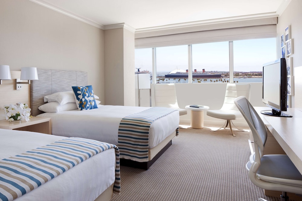 Hyatt Regency Long Beach 14/75