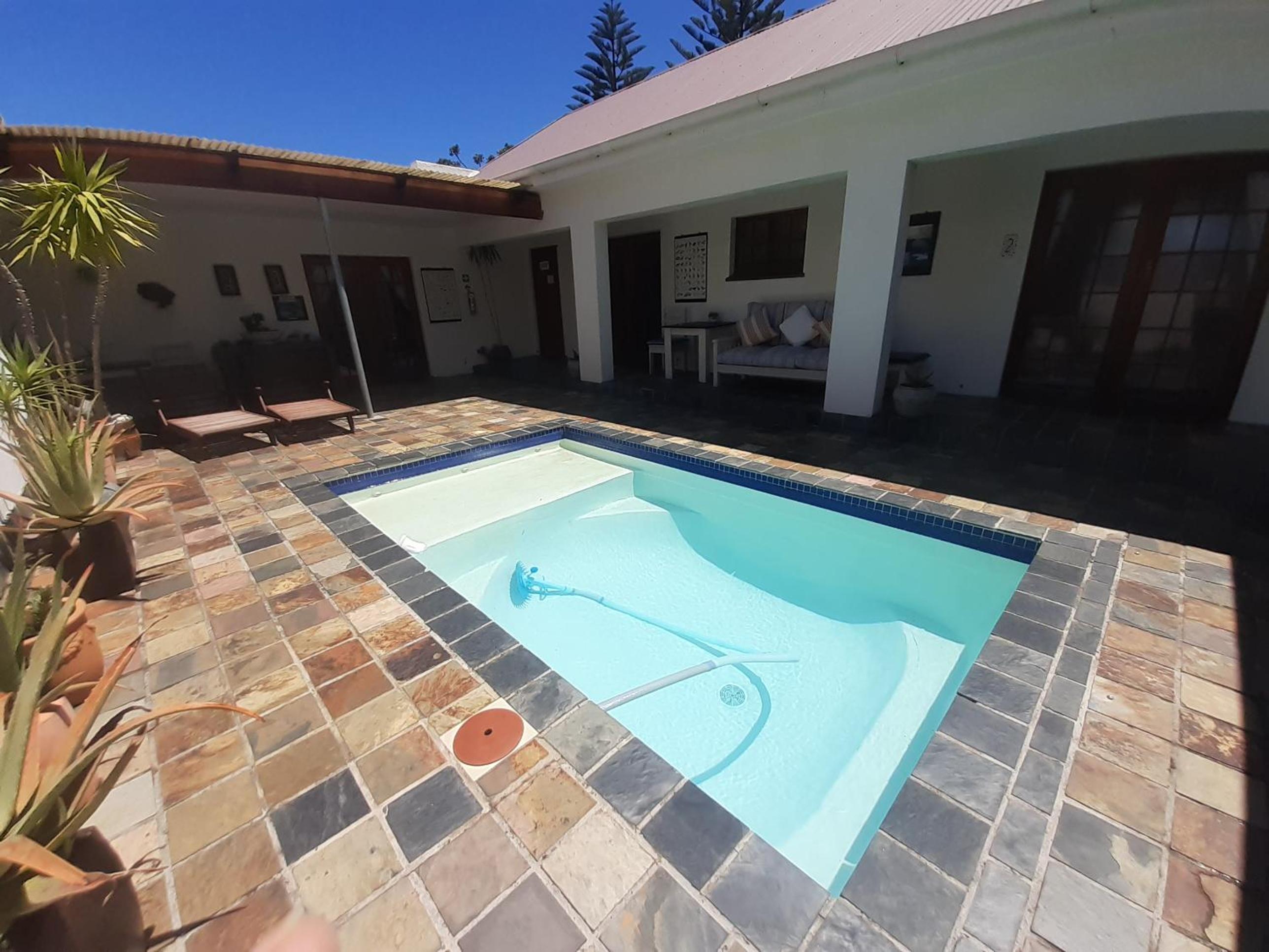 Baleia Guest Lodge 9/16