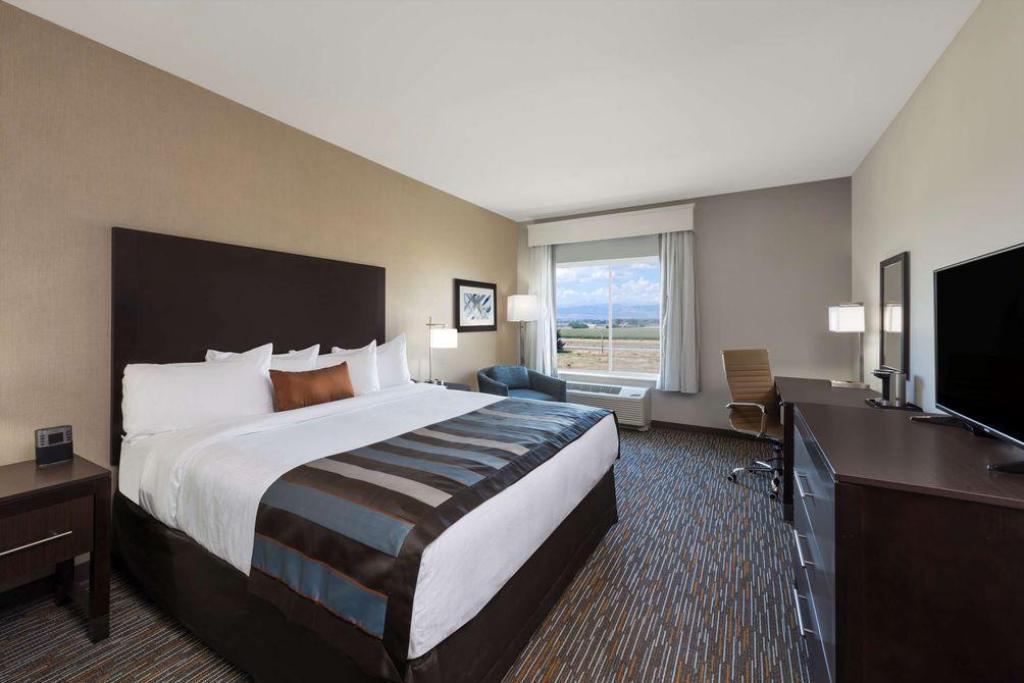 Super 8 by Wyndham Phoenix West 5/18
