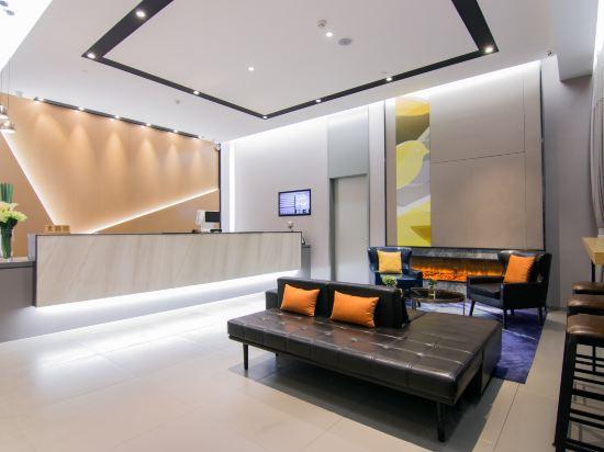 Homeinn Selected (Nantong Renmin Middle Road Dongjing International) 9/38