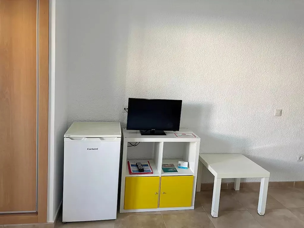 APARTAMENTOS RESIDENCIAL DOÑA CARMEN 3000 35/50