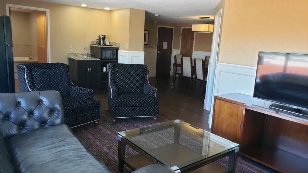 HOLIDAY INN WILLIAMSPORT 31/52