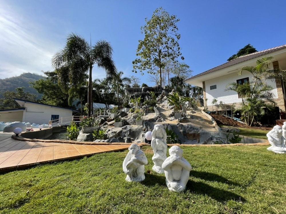 Mont Blanc Base Camp Khao Yai 45/58