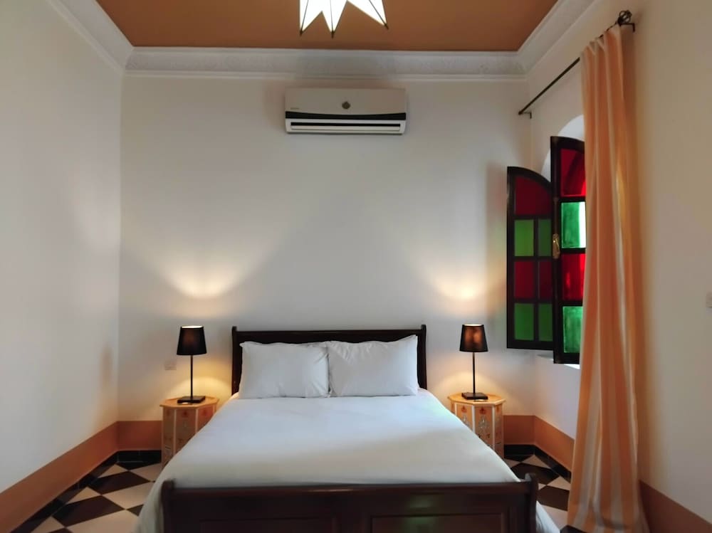 COMFORT, DOUBLE BED