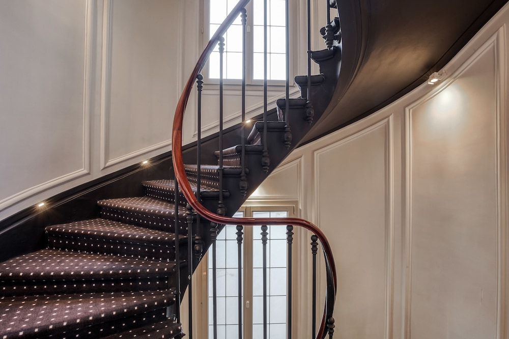 Chalgrin Boutique Hotel 22/46
