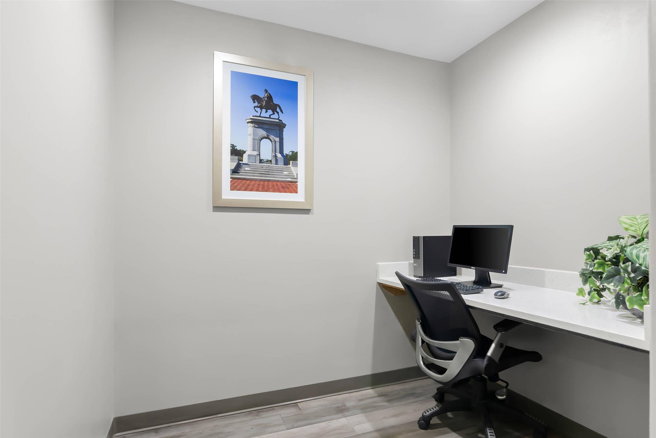 Quality Suites Houston NW Cy-Fair 35/54