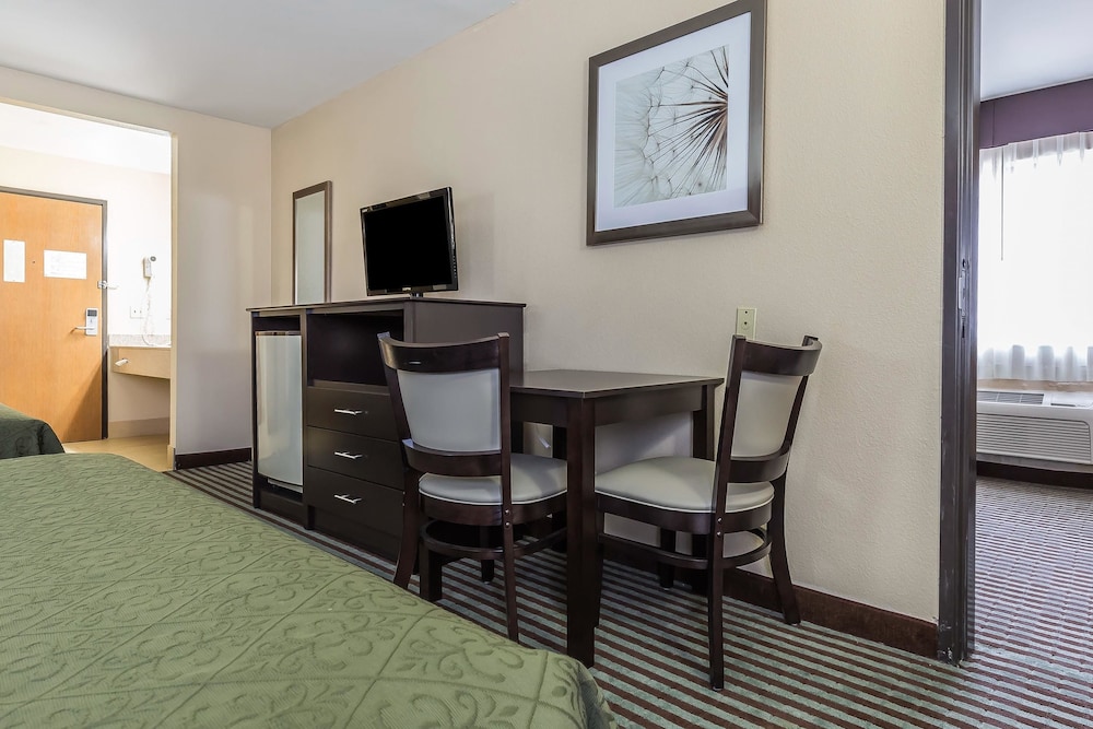 Quality Inn Mount Vernon Il 13/21