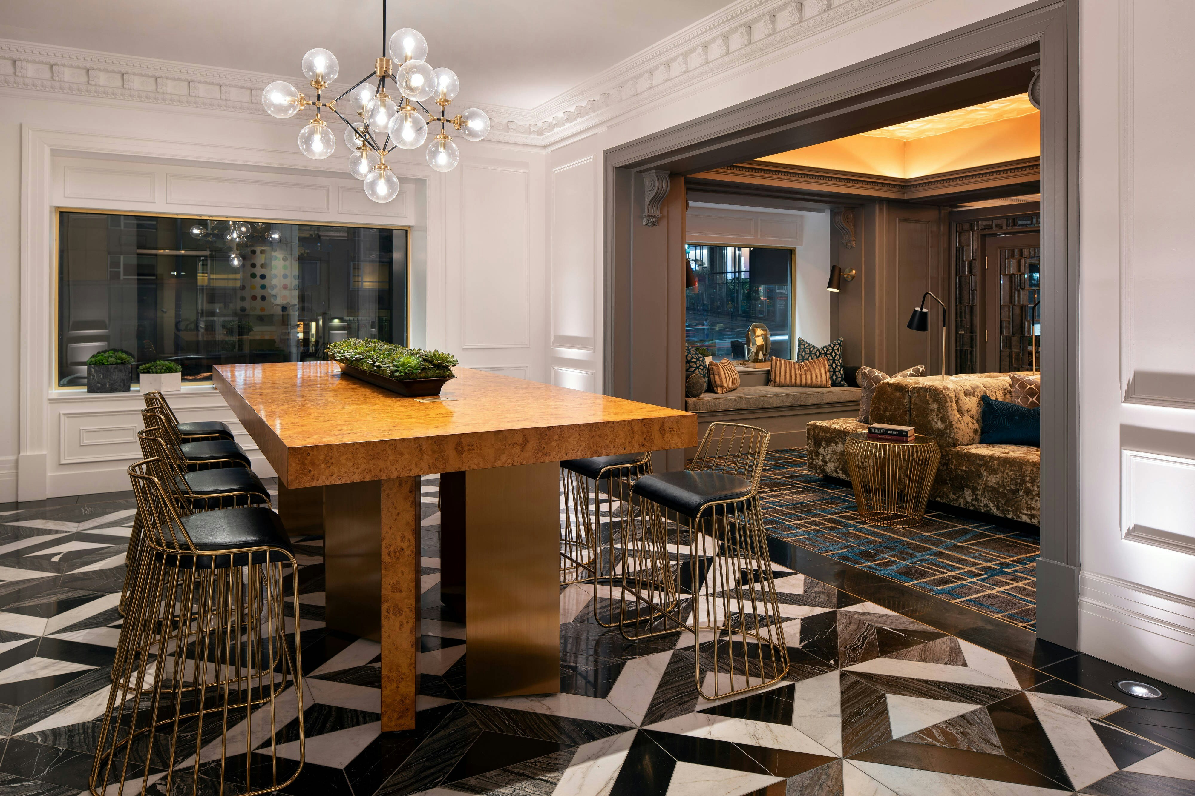 Courtyard by Marriott San Francisco Downtown/Van Ness Ave 33/43