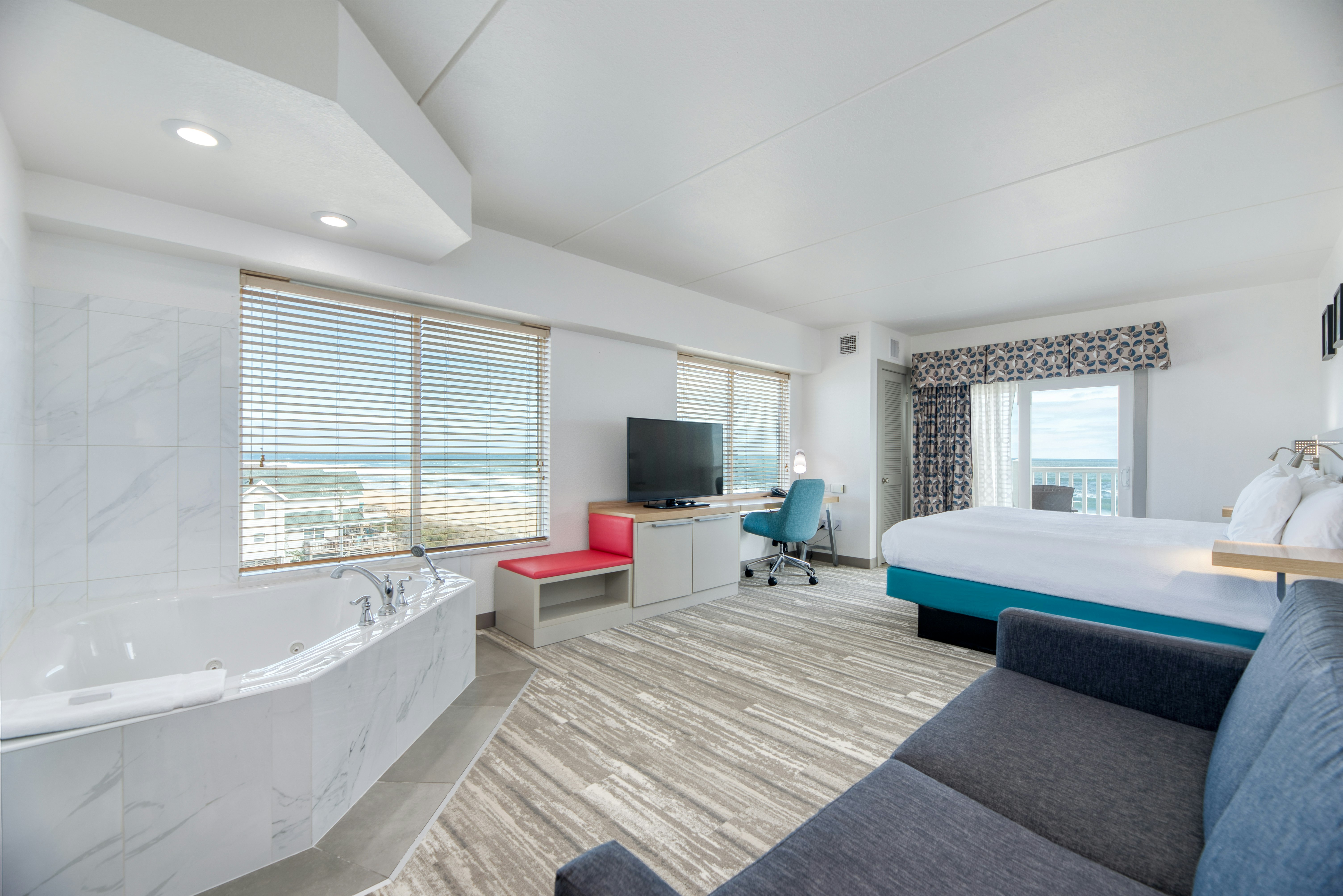 Room, King Bed, Ocean Front, Hot Tub, Balcony