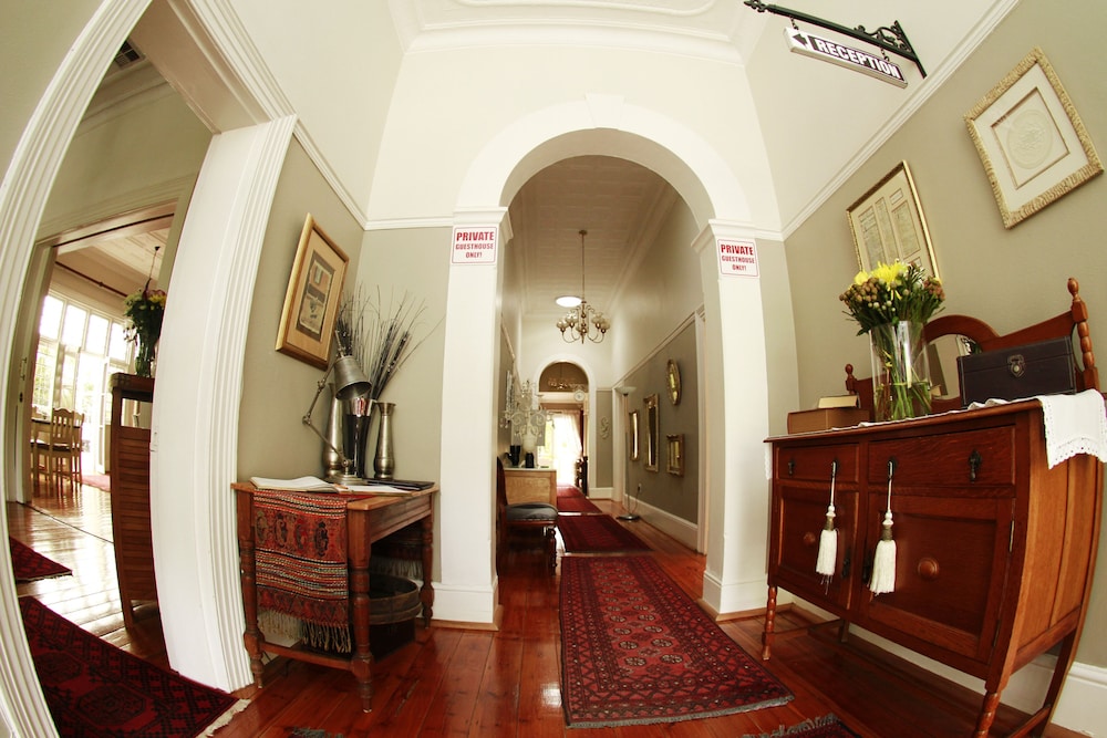 Oleander Guest House 4/50