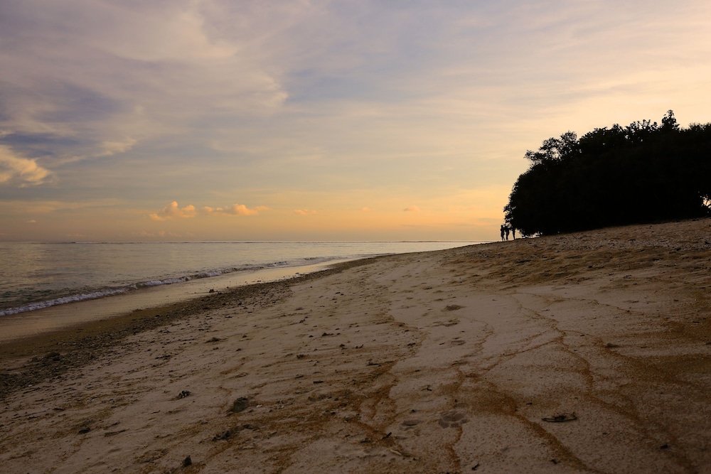 Gili Amor Boutique Resort 70/72