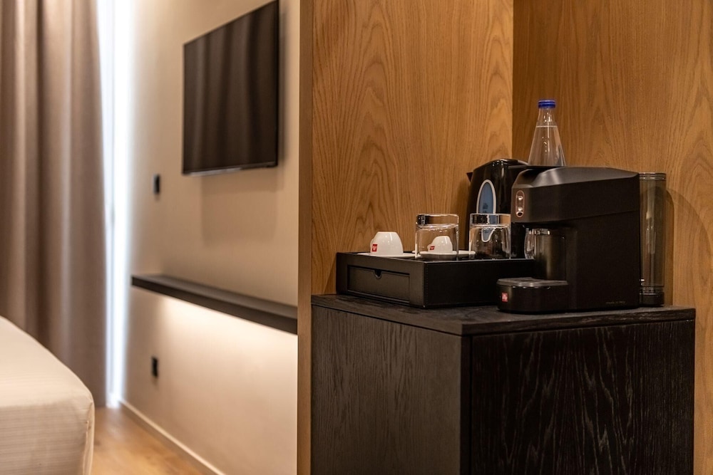 Evanik Chic Hotel 8/48