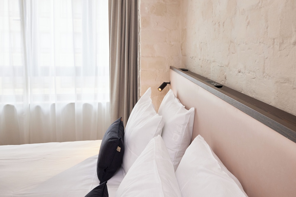 BEST WESTERN IMPERIAL 29/55