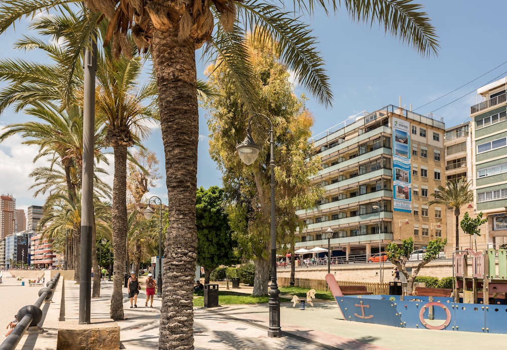 Apartamentos Atlantida 60/70