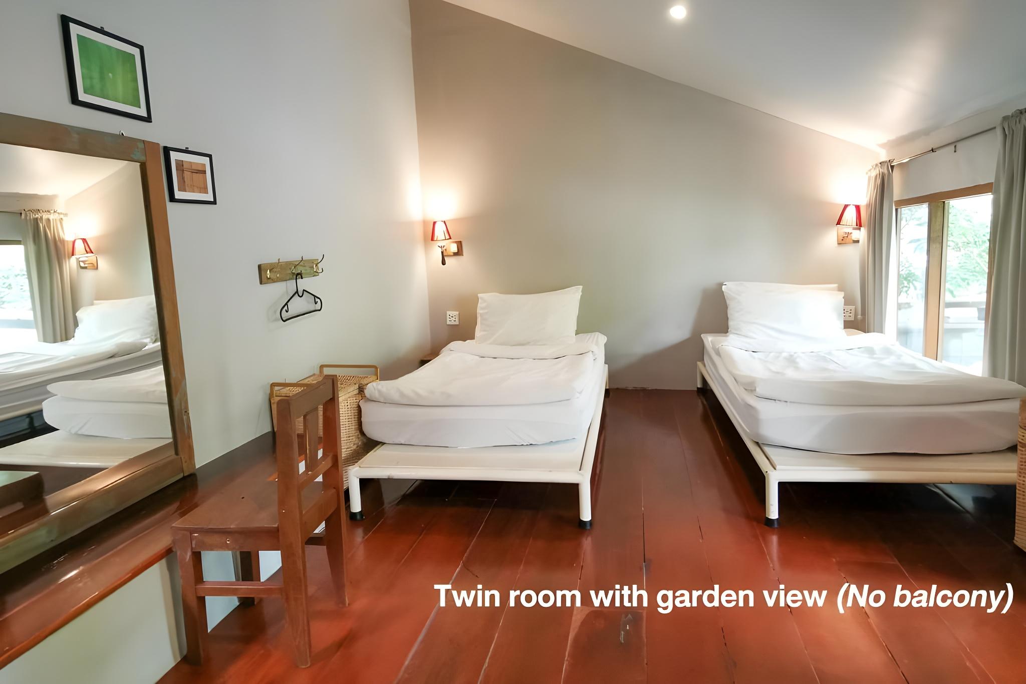 STANDARD, TWIN BEDS
