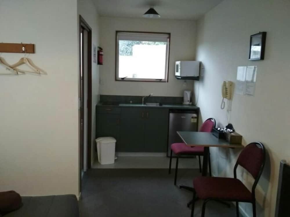 Willowbank Motel 29/51