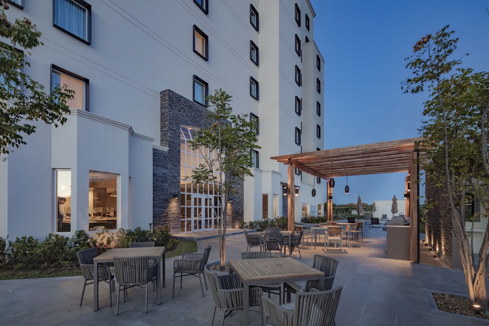 Staybridge Suites Saltillo 5/68
