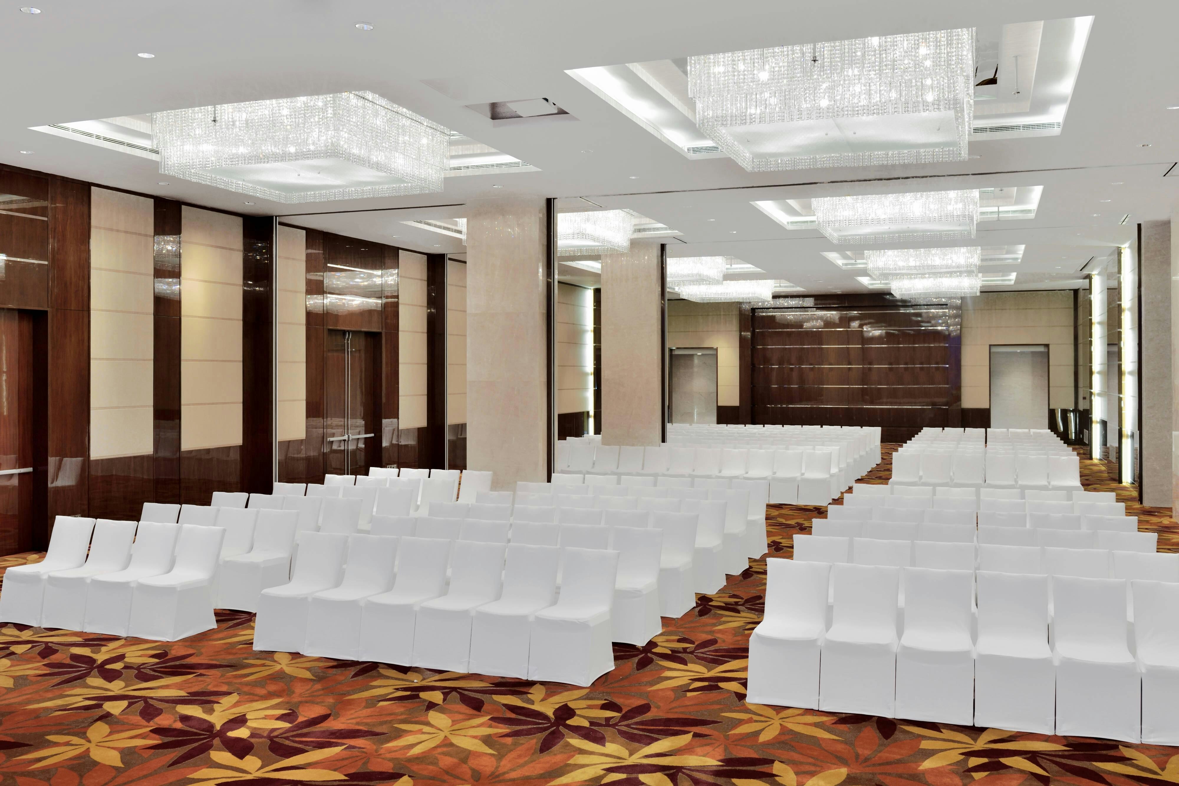 Lobby at KOCHI MARRIOTT HOTEL, Kalamassery