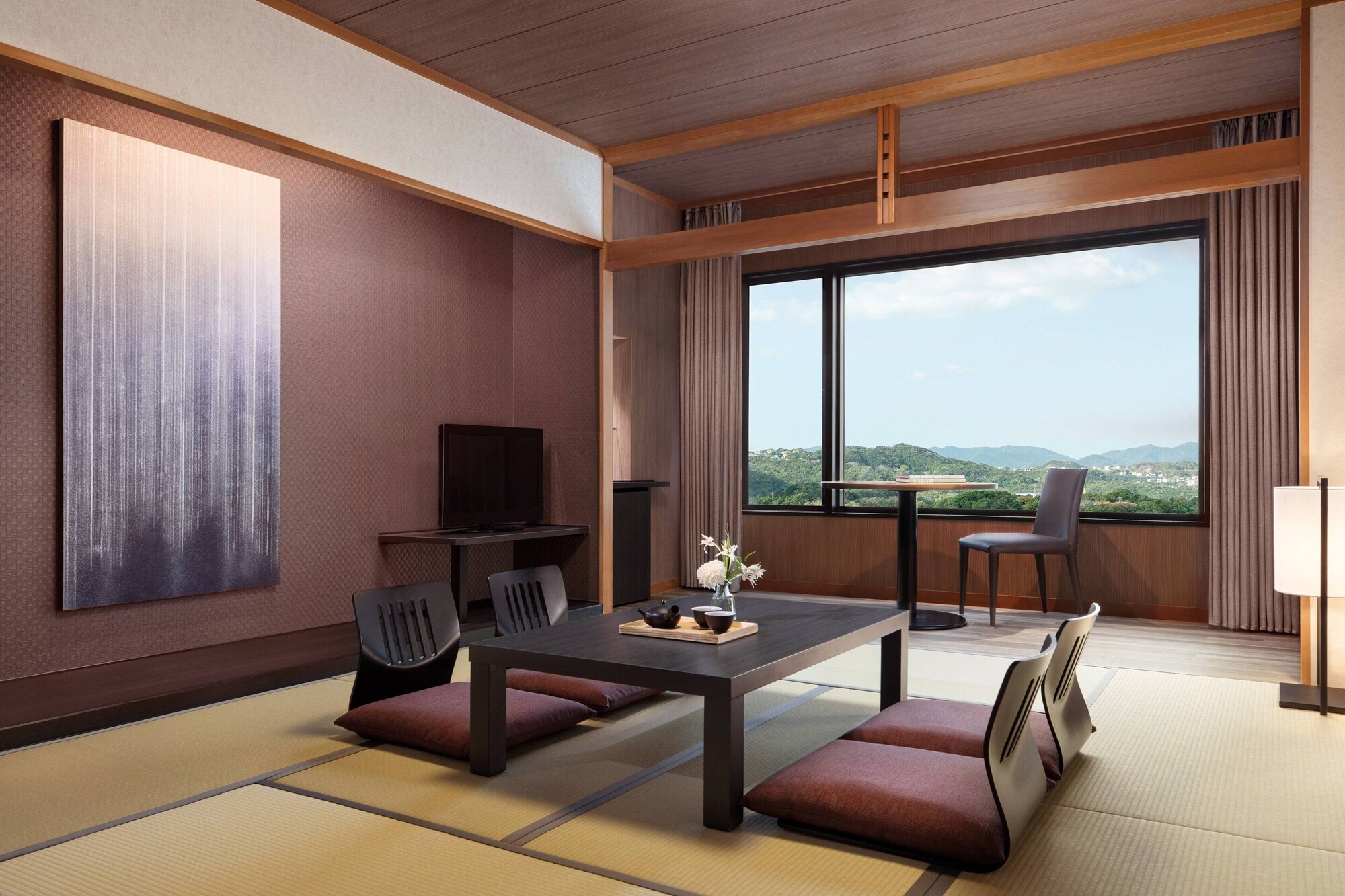 غرفة يابانية بفرشتي فوتون بإطلالة على الحديقة بأرضية تاتامي، Nanki-Shirahama Marriott Hotel 2/3