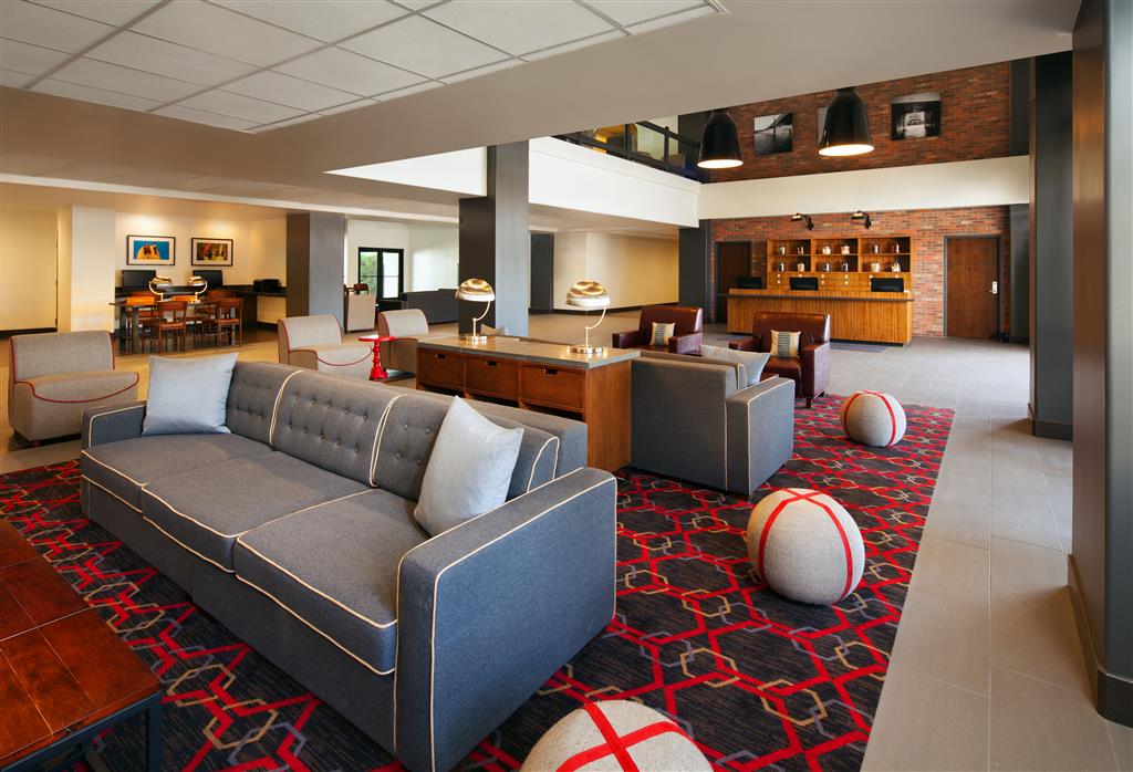 Four Points by Sheraton Phoenix South Mountain 6/16