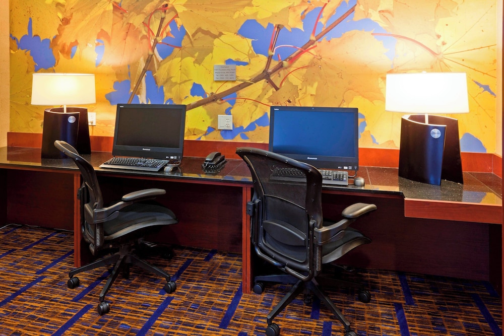 Courtyard by Marriott Minneapolis Maple Grove/Arbor Lakes 61/70