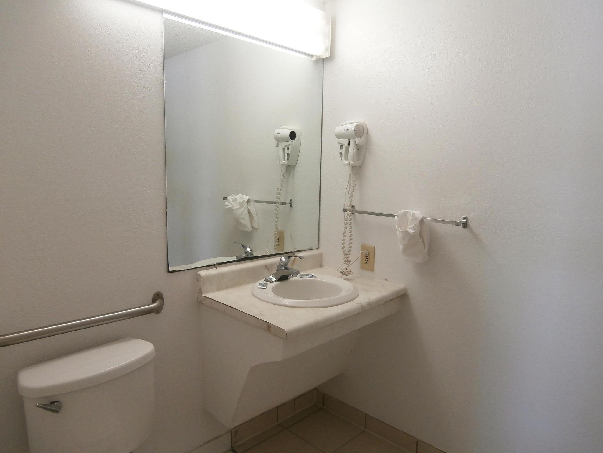 712 INN (ex.Americas Best Value Inn Myrtle Beach) 15/15