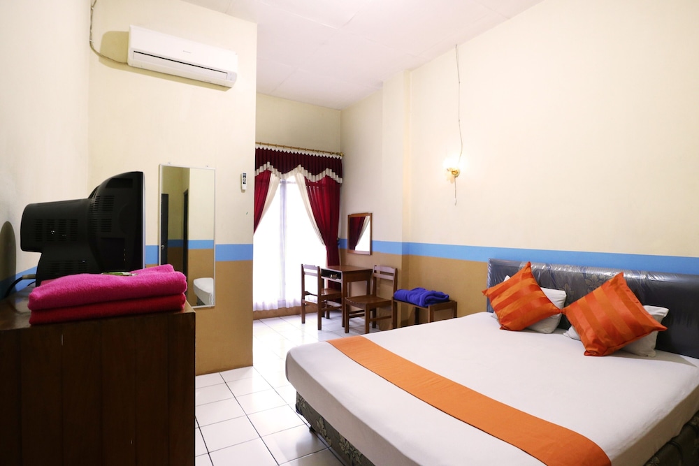 Hotel Wisata by ZUZU 8/50