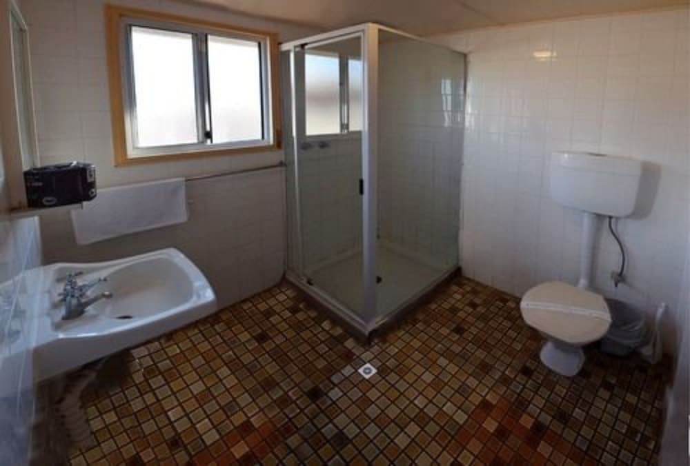 Palace Hotel Kalgoorlie 55/65