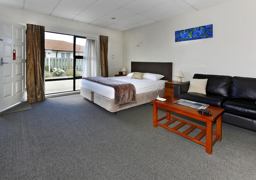 Classique Lodge Motel 8/50