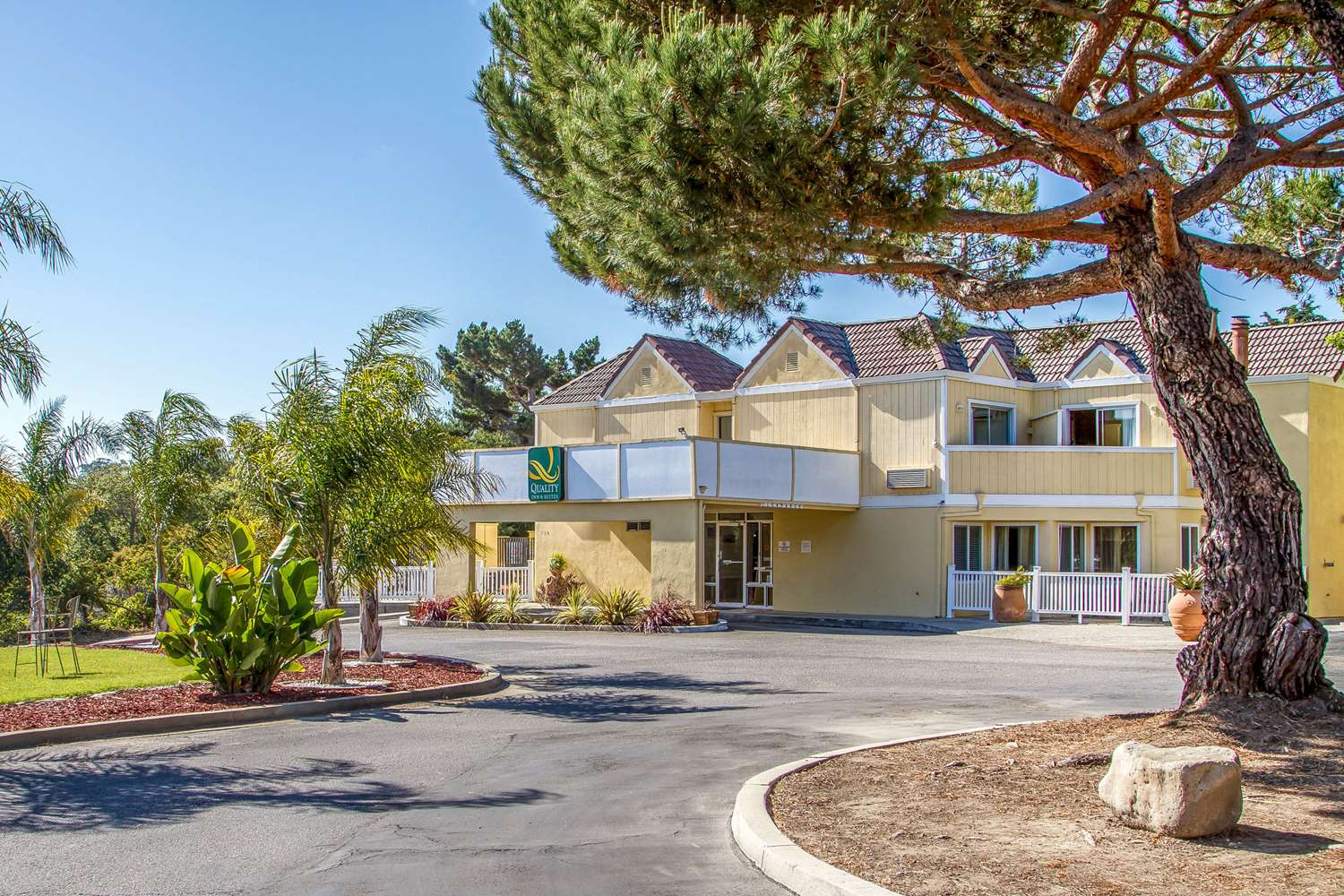 Quality Inn & Suites Capitola By The Sea 33/35