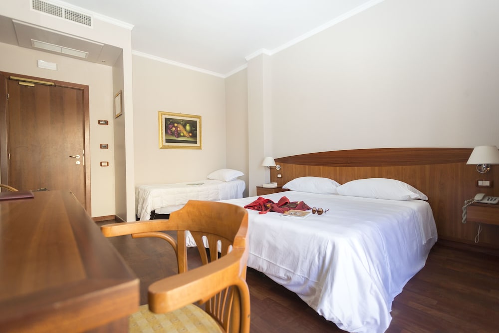 Hotel Cavaliere 10/30