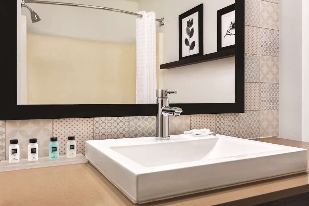 Country Inn and Suites by Radisson Springfield OH 15/43
