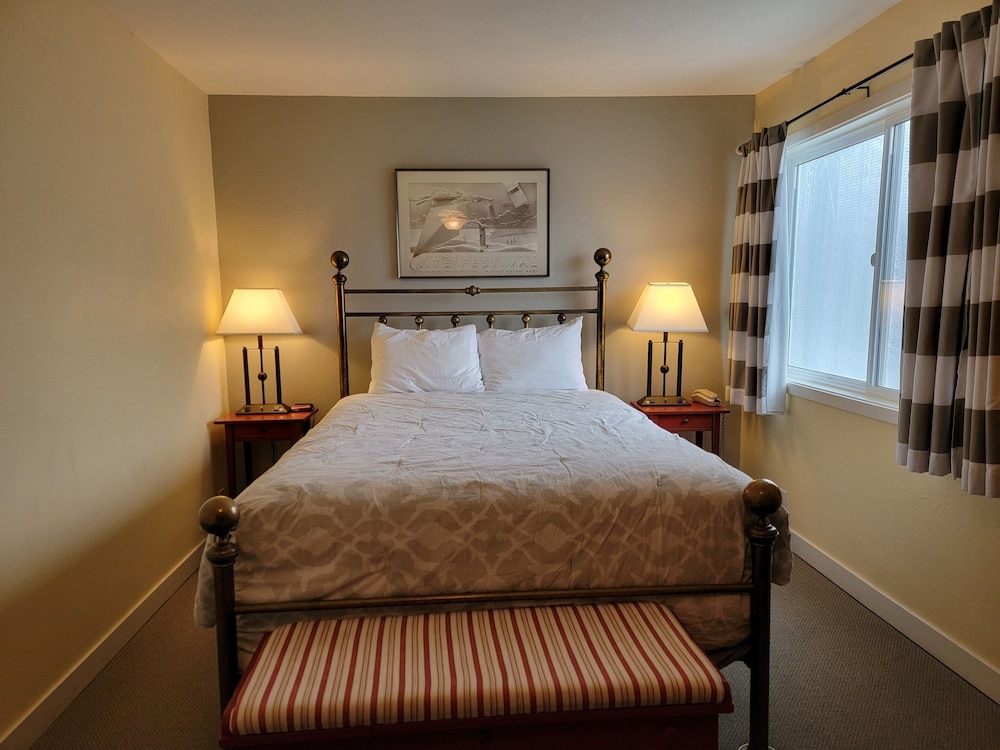 Chautauqua Resort & Conference Center 15/50