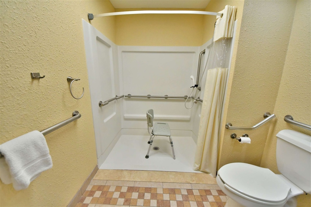Ramada Hotel & Conference Center By Wyndham Jacksonville 22/59
