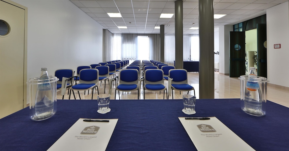 Best Western Plus Soave Hotel 61/74