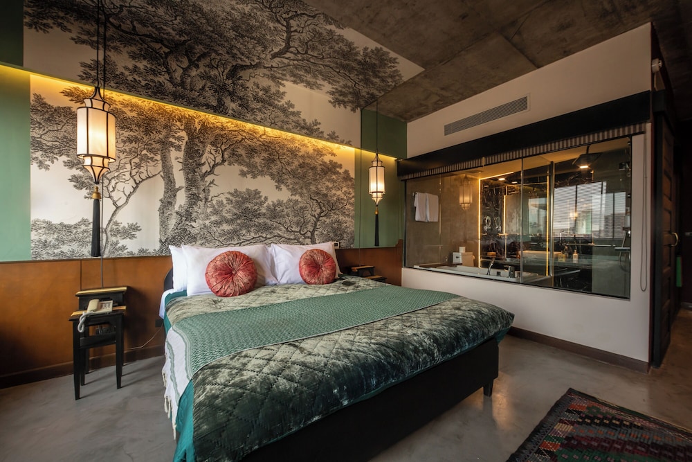 Lao Poet Hotel 42/71